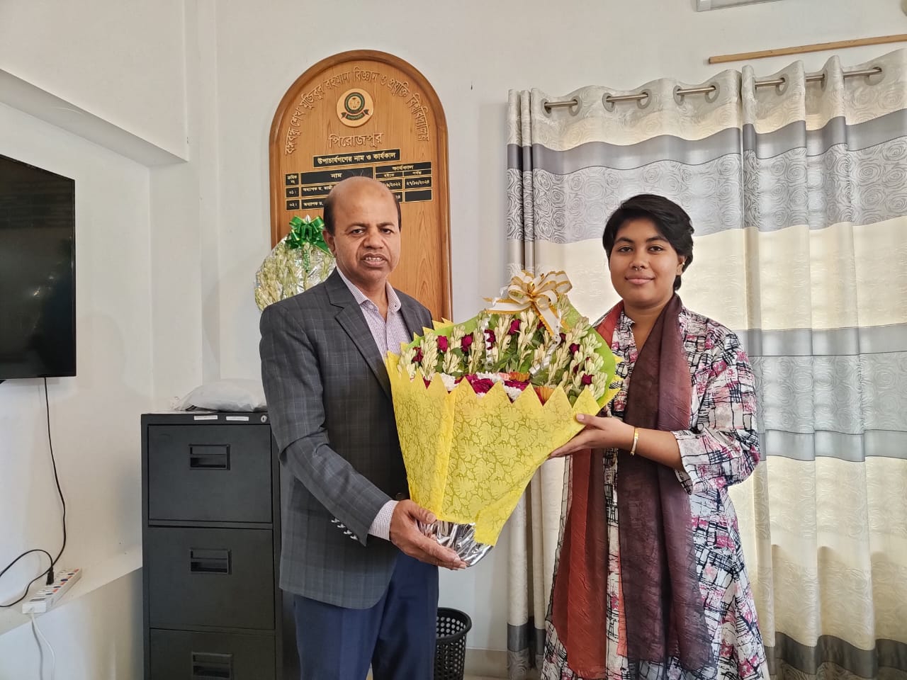 মালয়েশিয়ায় ইউনিভার্সাল ইয়ুথ লিডারশিপ সামিটে বশেমুরবিপ্রবিপি শিক্ষার্থী নাওমি নাওয়ার