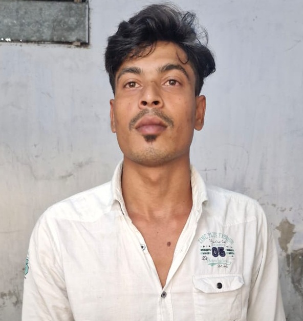 নাজিরপুরে সাংবাদিকের ছেলে অপহরণ মামলার আসামি গ্রেফতার